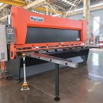 ក្តៅលក់ QC11K CNC ម៉ាស៊ីនស៊ីម៉ង់ត៍ guillotine កាត់